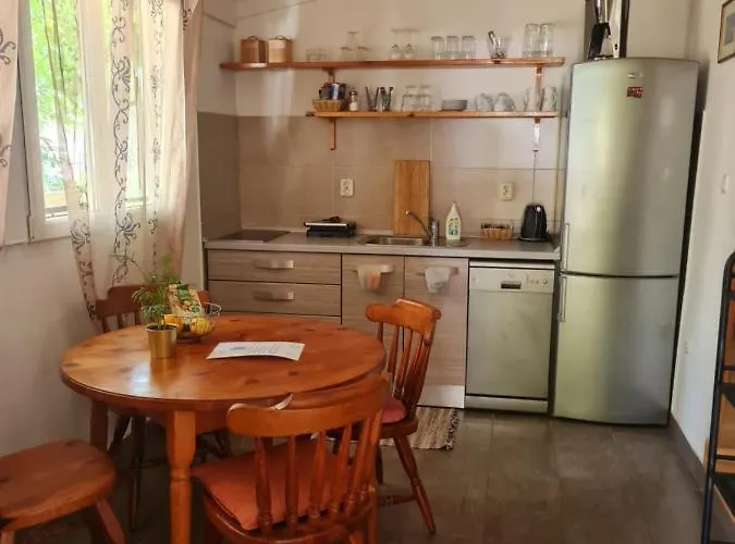 Quiet In A Private House - Close To Center, Pet Friendly *