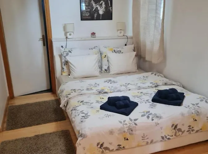 Quiet In A Private House - Close To Center, Pet Friendly