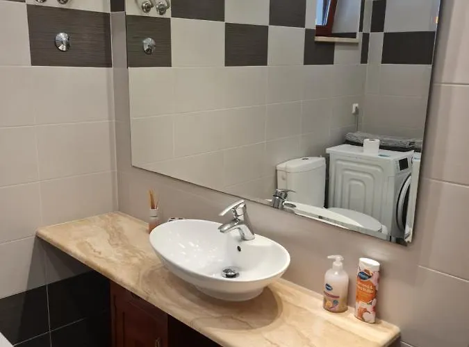 Lägenhet Quiet In A Private House - Close To Center, Pet Friendly *