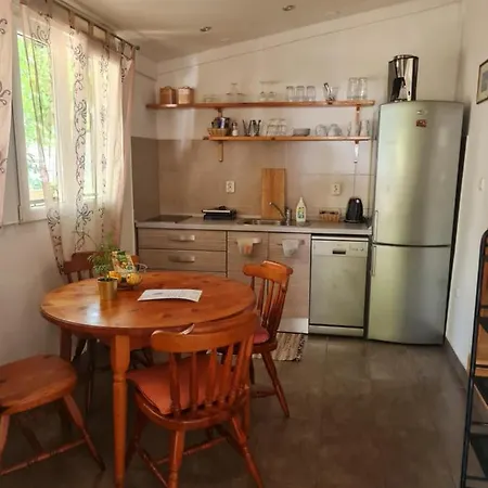 Quiet In A Private House - Close To Center, Pet Friendly *